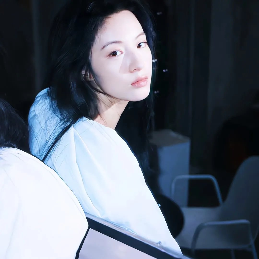 危机边缘第三季